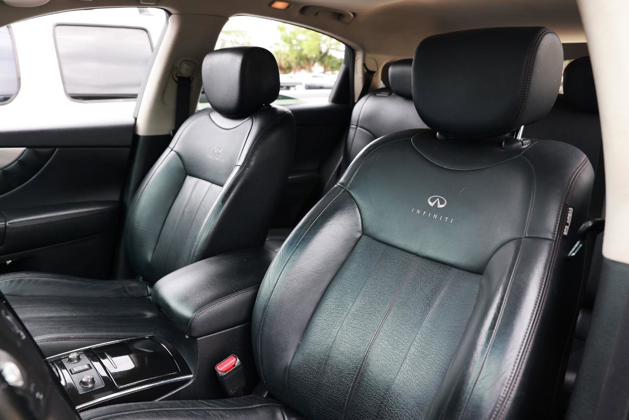 Used 2014 INFINITI QX70 image 6