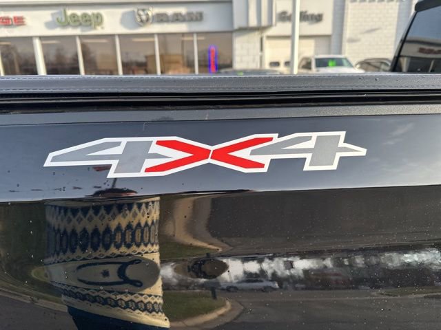 Used 2024 Chevrolet Silverado 1500 LT image 16