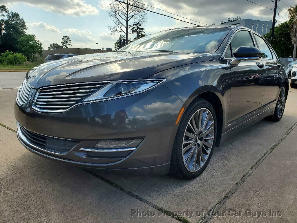 Used 2016 Lincoln MKZ w/ Equipment Group 300A Reserve FWD image 2