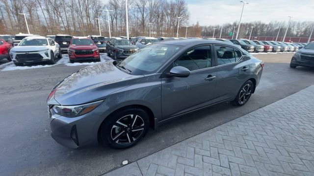 Used 2025 Nissan Sentra SV w/ Trunk Package image 4