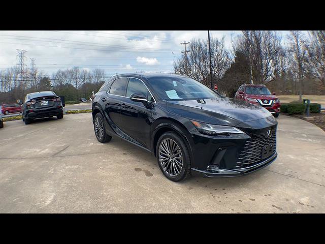 Used 2026 Lexus RX 450h AWD image 2