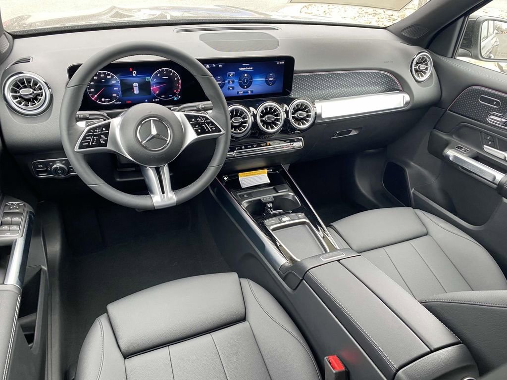 Certified 2025 Mercedes-Benz GLB 250 image 14