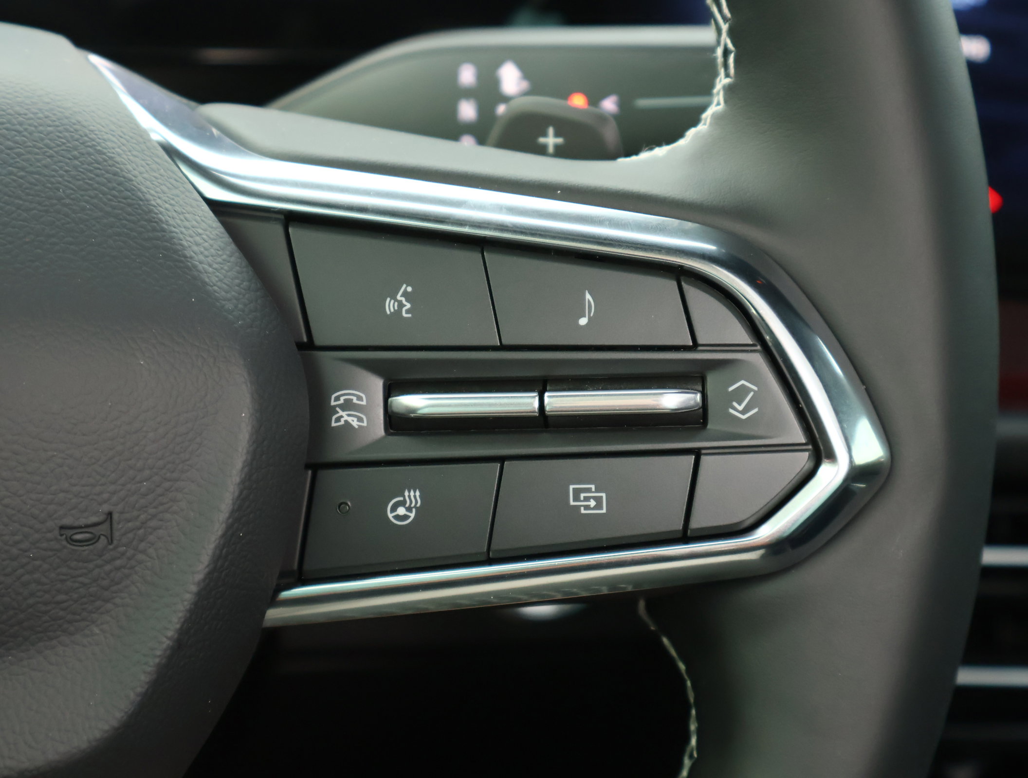 New 2026 Chevrolet Traverse Z71 w/ LPO, Floor Liner Package image 15