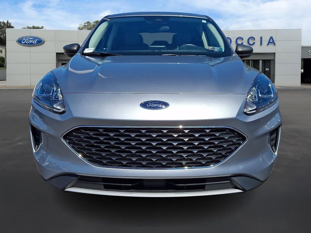 Certified 2022 Ford Escape SE AWD/4WD image 2
