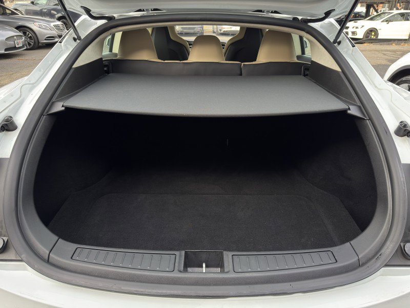 Used 2015 Tesla Model S 85D image 31
