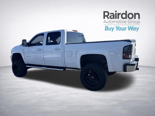 Used 2014 Chevrolet Silverado 2500 LTZ AWD/4WD image 5