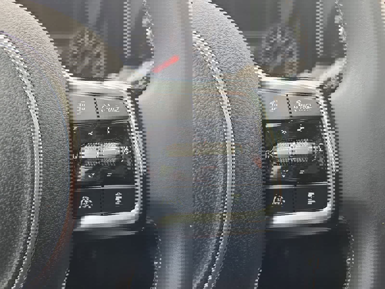 Certified 2023 Kia Sorento EX w/ Panoramic Sunroof Package image 24