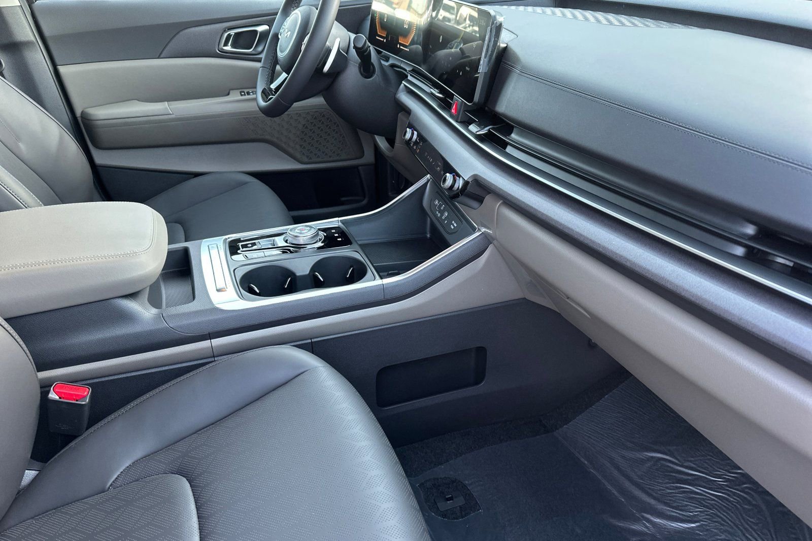 New 2026 Kia Carnival EX image 17