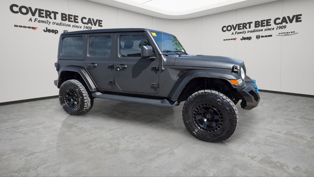 Used 2022 Jeep Wrangler Unlimited Sahara w/ Cold Weather Group image 12
