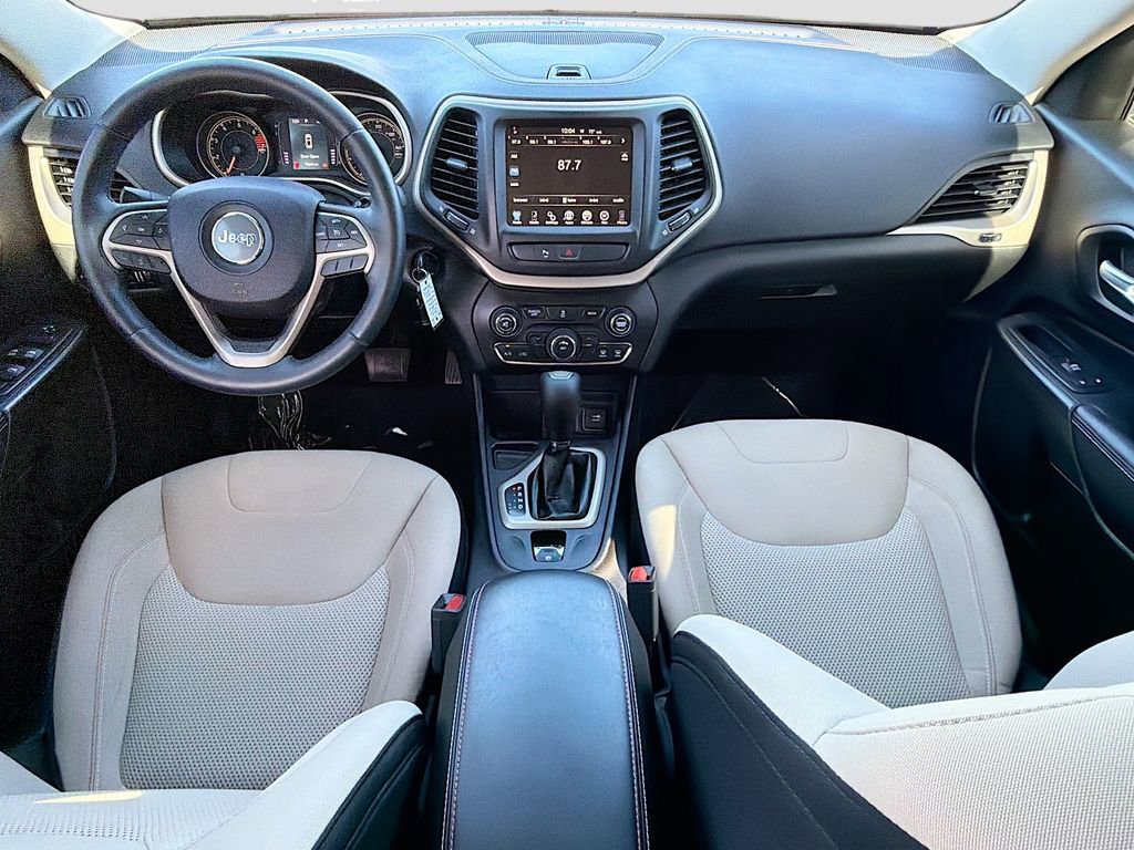 Used 2016 Jeep Cherokee 75th Anniversary image 15