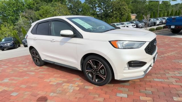 Used 2019 Ford Edge ST w/ Cold Weather Package AWD/4WD image 3