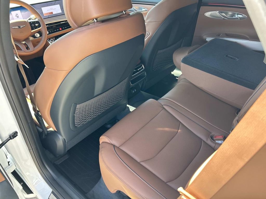 New 2026 Genesis GV70 2.5T Advanced image 18
