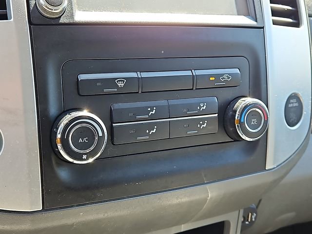 Used 2019 Nissan Frontier SV image 15