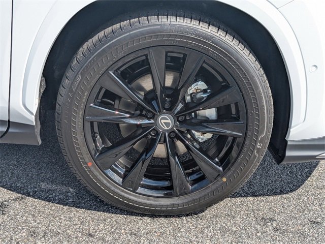 Used 2026 Lexus NX 350h F Sport image 12