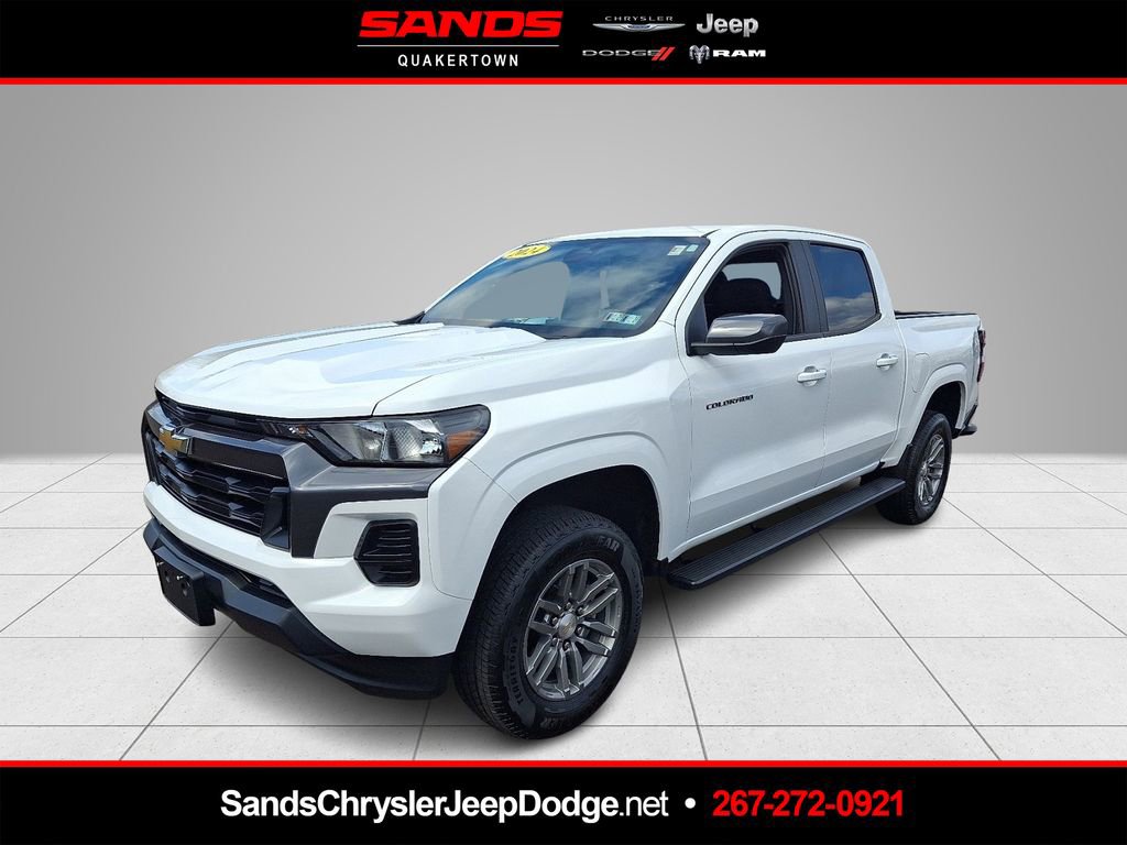 Used 2024 Chevrolet Colorado LT image 1