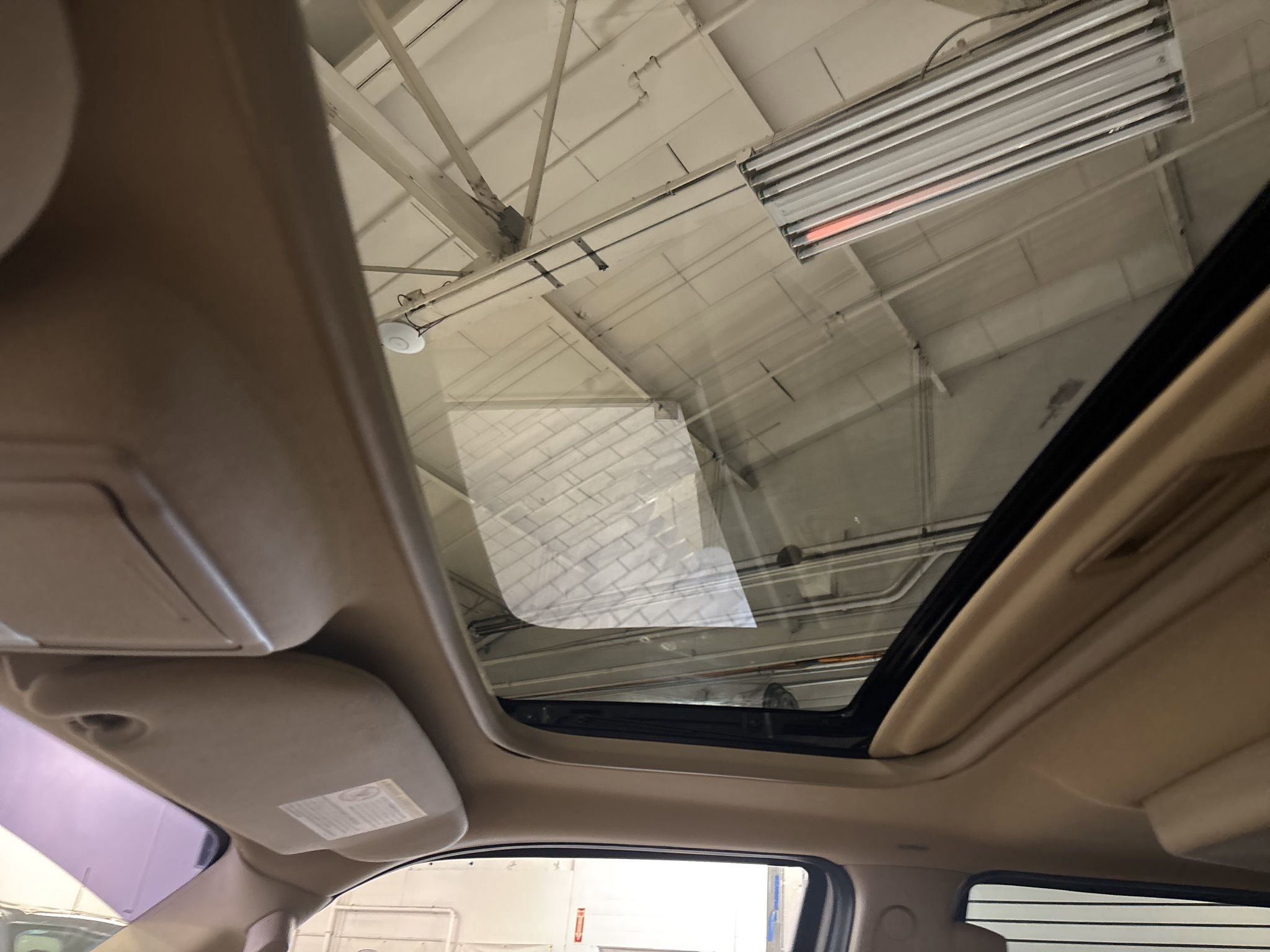 Used 2010 Lincoln Navigator L 4WD image 25