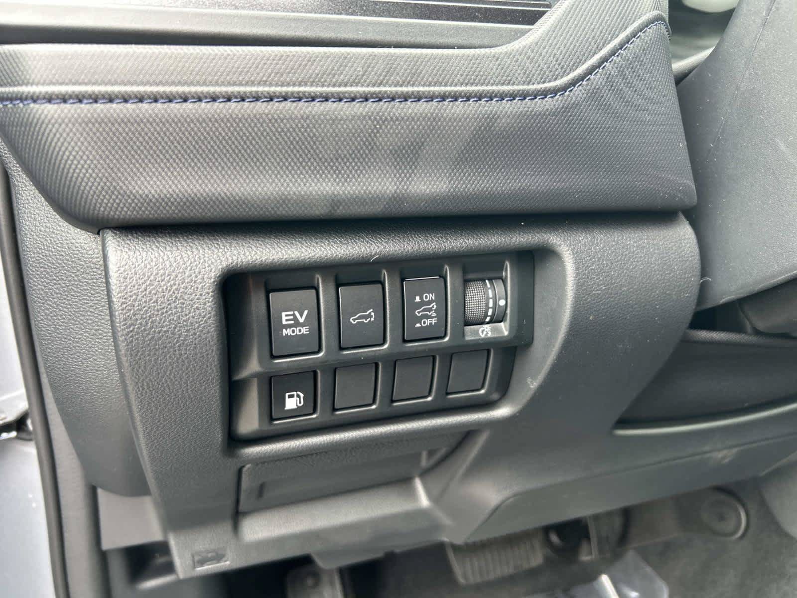 Used 2025 Subaru Forester Premium AWD/4WD image 19
