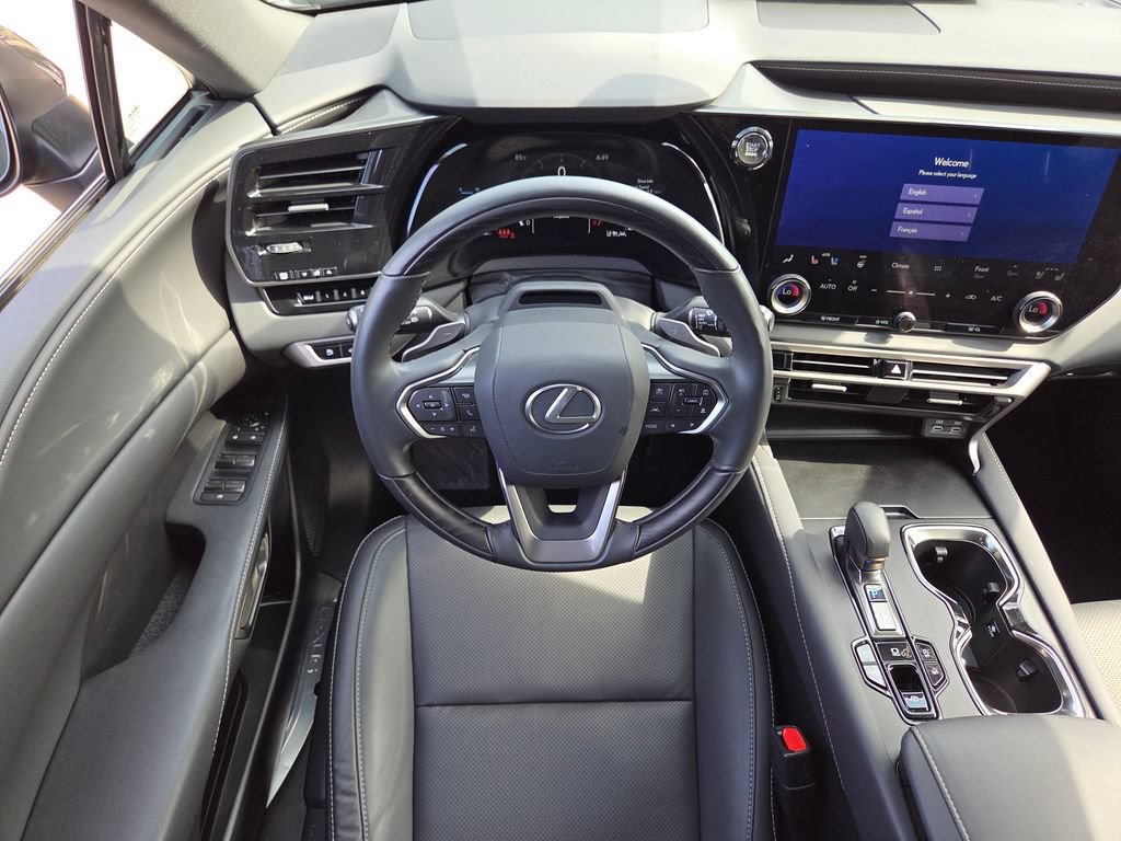 Certified 2025 Lexus RX 350 Premium w/ Convenience Package AWD/4WD image 4