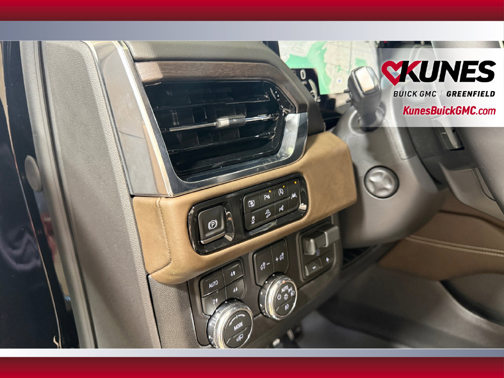 New 2026 GMC Yukon Denali Ultimate w/ LPO, Floor Liner Package AWD/4WD image 22