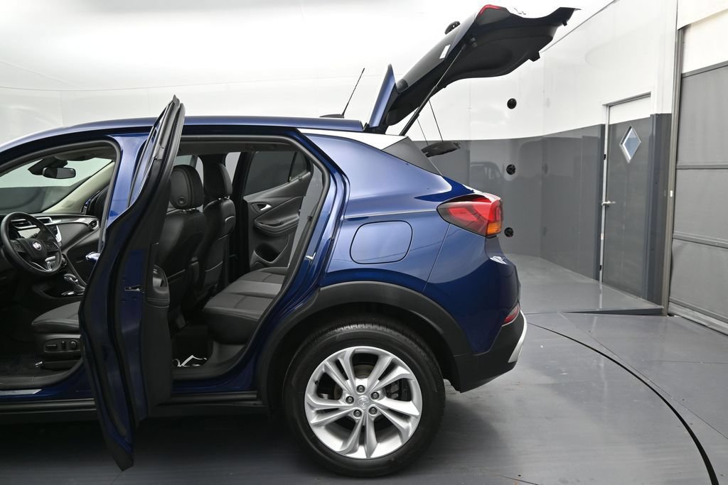 Used 2023 Buick Encore GX Preferred w/ Cold Weather Comfort Package AWD/4WD image 12