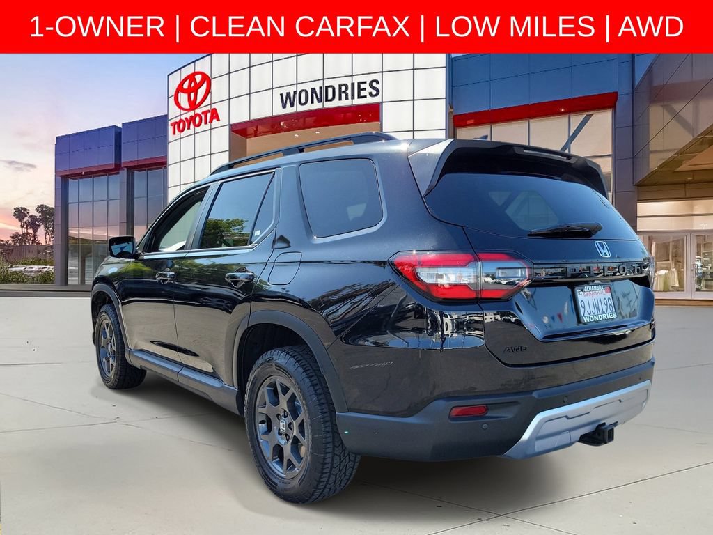 Used 2023 Honda Pilot TrailSport image 6