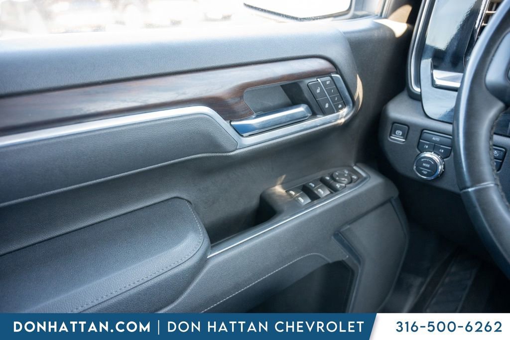 Used 2025 GMC Sierra 1500 SLT AWD/4WD image 19