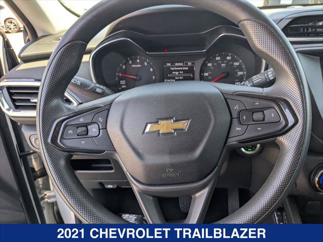 Used 2021 Chevrolet TrailBlazer LT FWD image 13