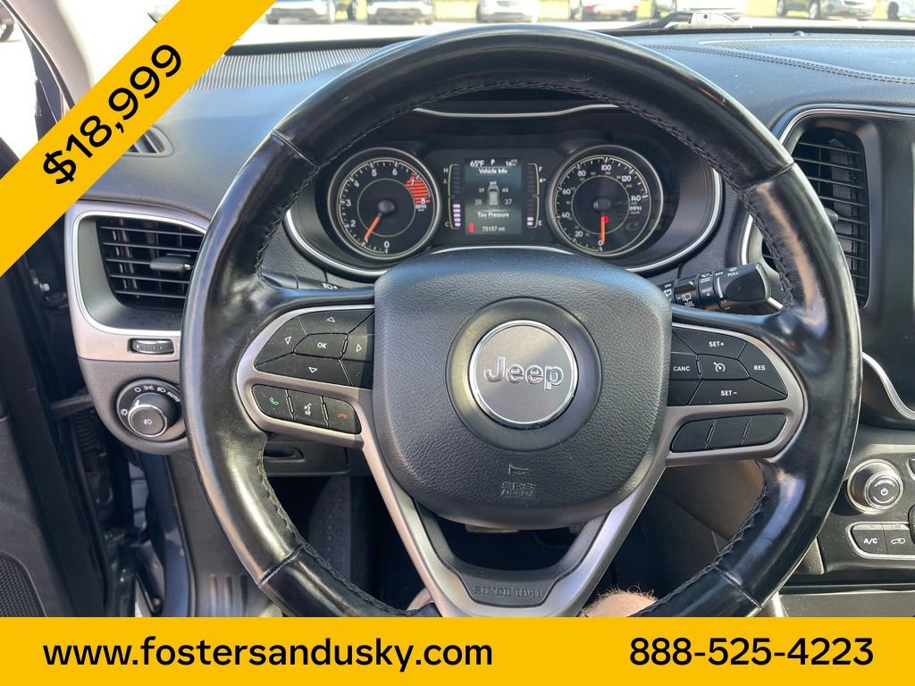 Used 2021 Jeep Cherokee Latitude Lux w/ Sun & Sound Group AWD/4WD image 10