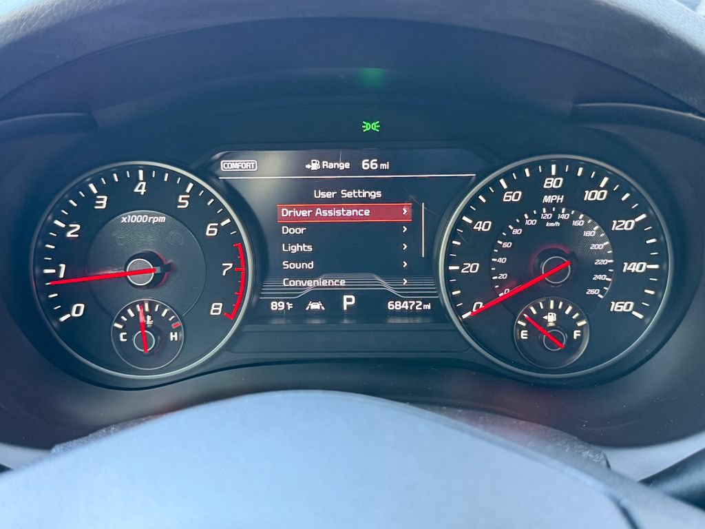 Used 2018 Kia Stinger Premium AWD/4WD image 4