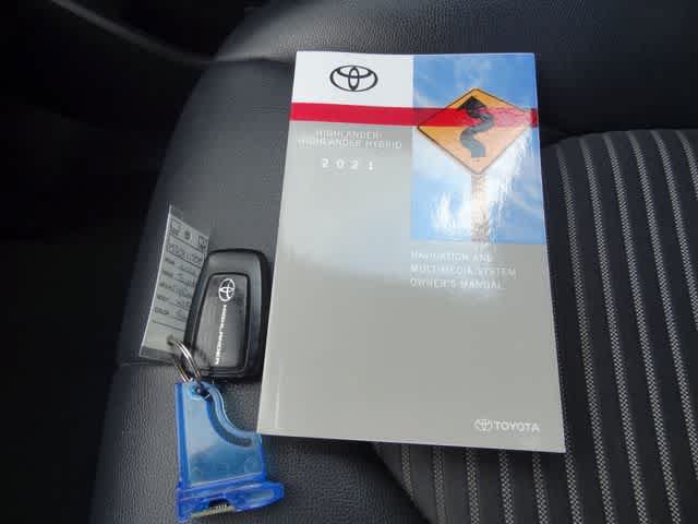 Used 2021 Toyota Highlander XSE FWD image 41