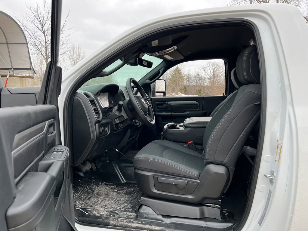 New 2026 RAM 3500 Tradesman AWD/4WD image 15