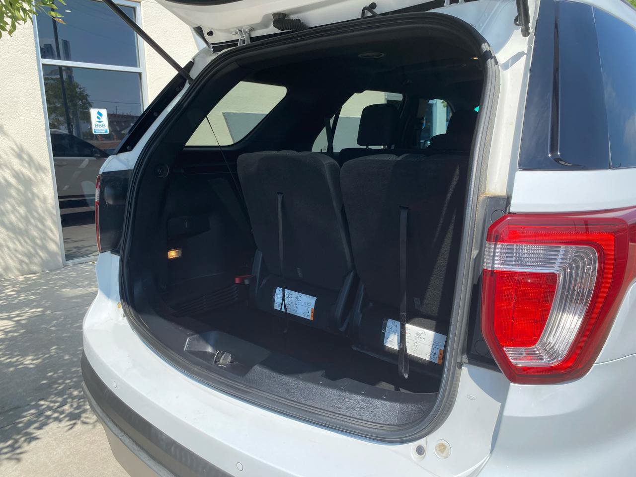 Used 2017 Ford Explorer XLT FWD image 22