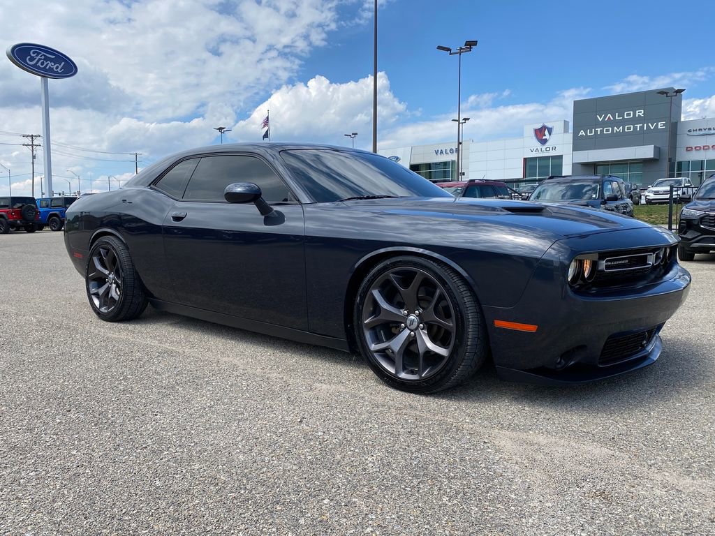 Used 2018 Dodge Challenger SXT Plus RWD image 8