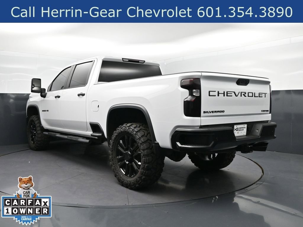 Used 2024 Chevrolet Silverado 2500 Custom w/ Custom Value Package AWD/4WD image 5