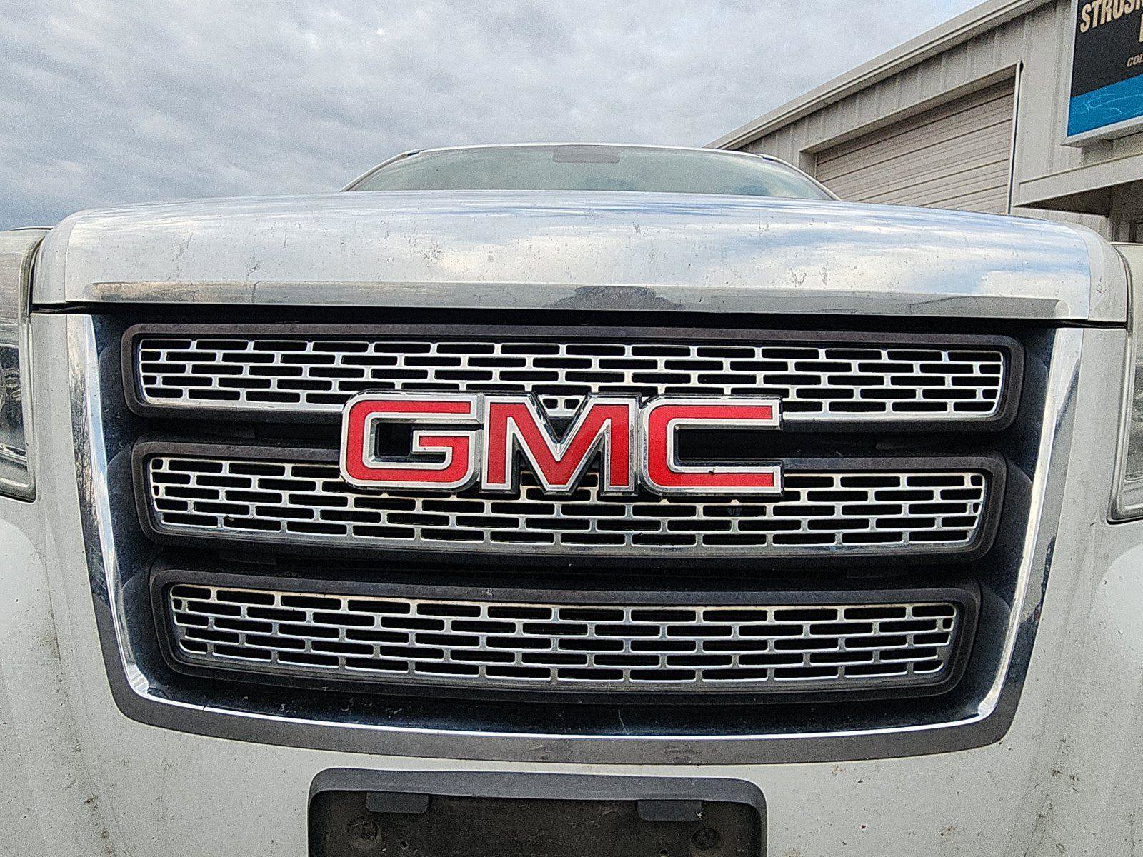 Used 2015 GMC Terrain SLT w/ Chrome Edition image 8