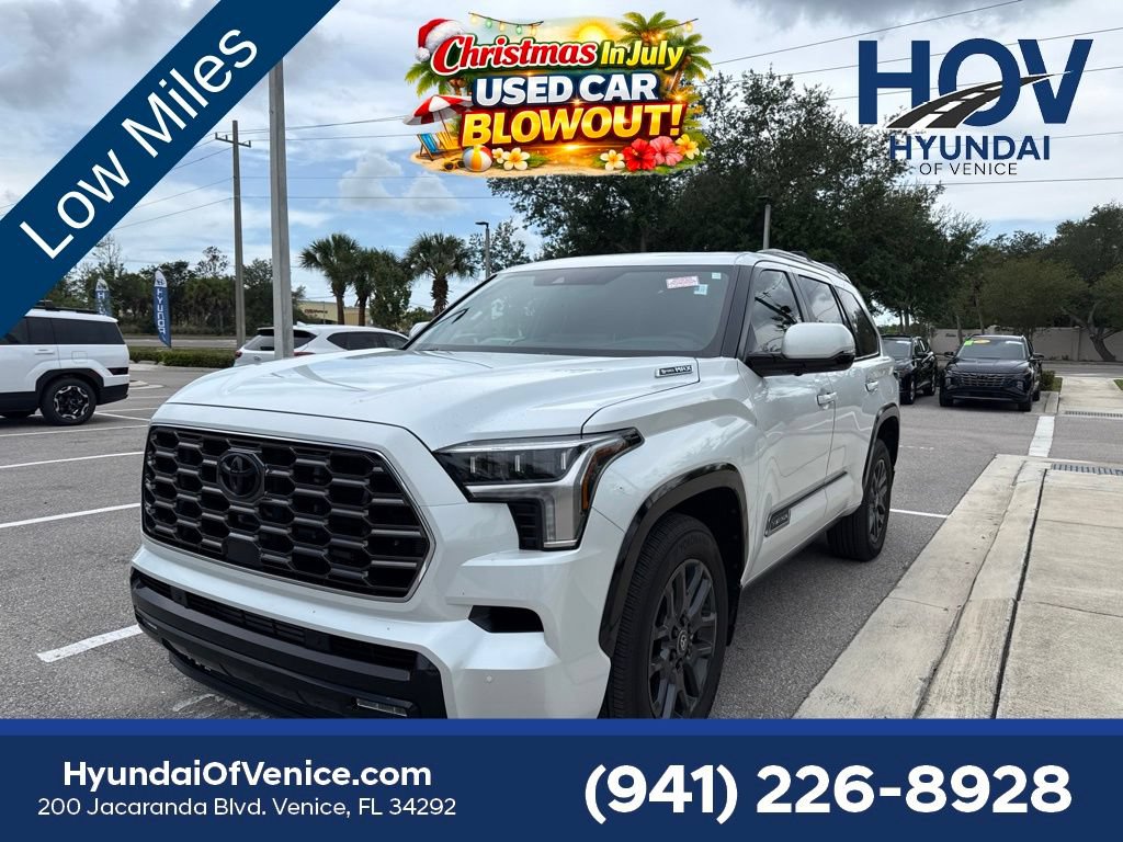 Used 2025 Toyota Sequoia Platinum AWD/4WD image 3