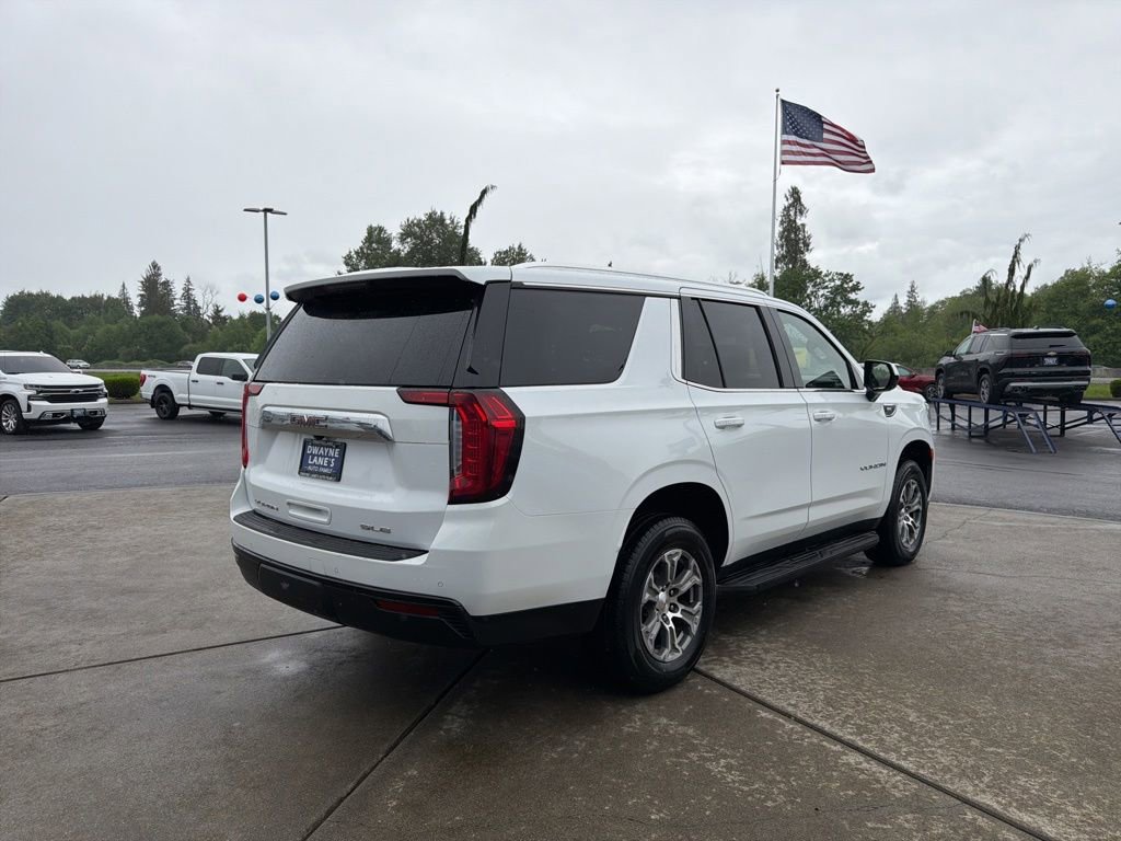 Used 2024 GMC Yukon SLE AWD/4WD image 5
