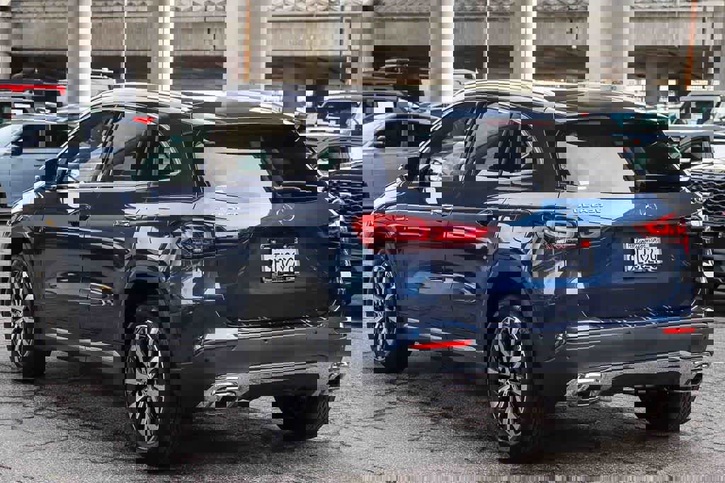 Used 2023 Mercedes-Benz GLA 250 w/ Premium Package image 6