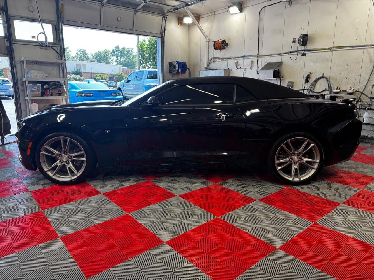 Used 2022 Chevrolet Camaro LT w/ RS Package RWD image 4
