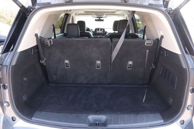 Used 2025 Nissan Pathfinder SL w/ SL Premium Package image 7