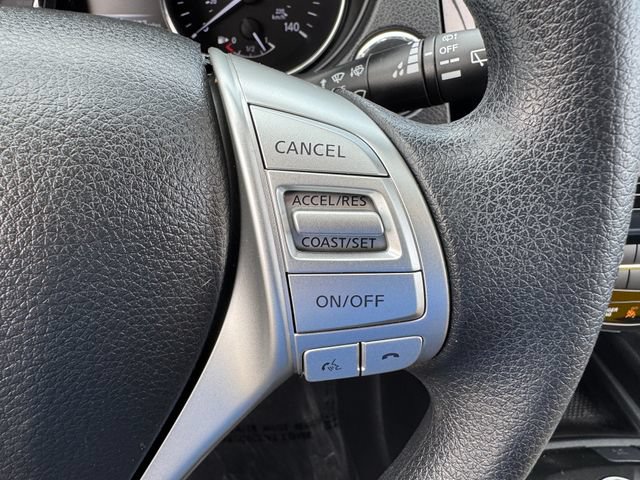 Used 2016 Nissan Rogue SV AWD/4WD image 20