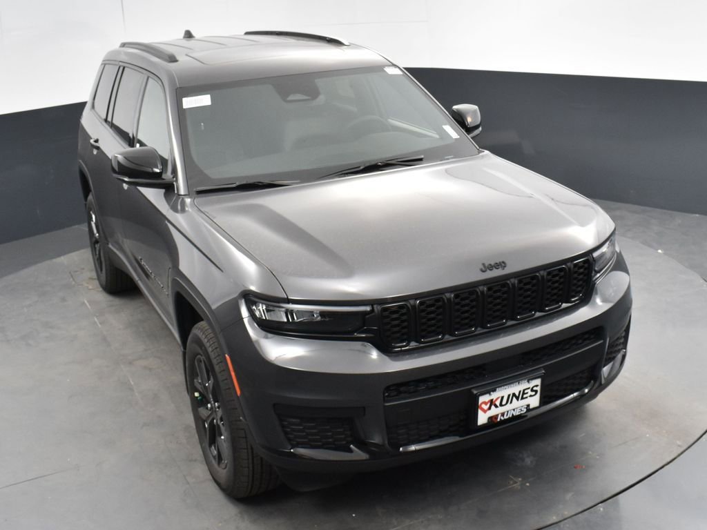 Used 2025 Jeep Grand Cherokee L Altitude image 41