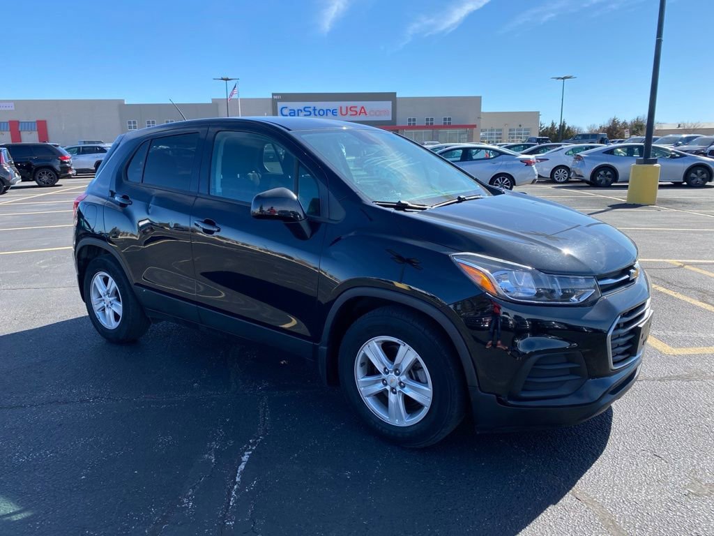 Used 2021 Chevrolet Trax LS w/ Tint and Cruise Package video 1
