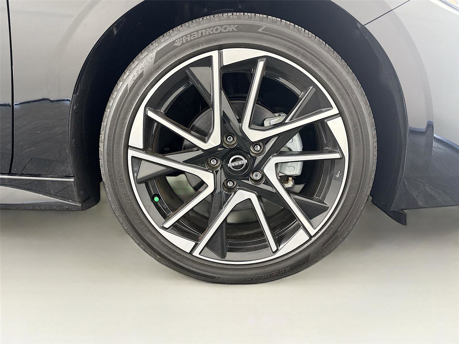 Used 2024 Nissan Sentra SR w/ SR Premium Package image 34