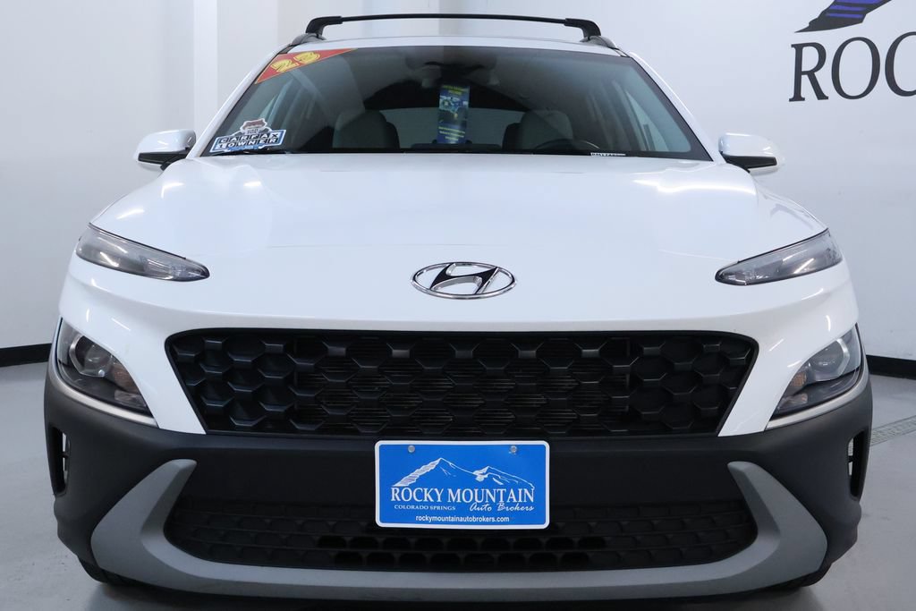 Used 2023 Hyundai Kona SEL w/ Convenience Package AWD/4WD image 2