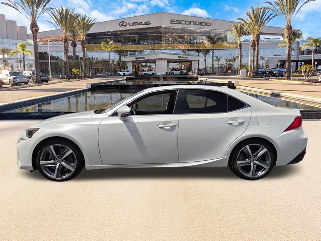 Used 2018 Lexus IS 300 w/ Comfort Package RWD image 8