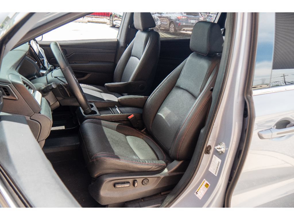 Used 2024 Honda Odyssey Sport image 12