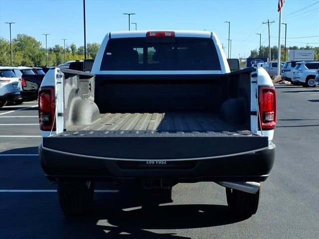 New 2026 RAM 3500 Tradesman image 17