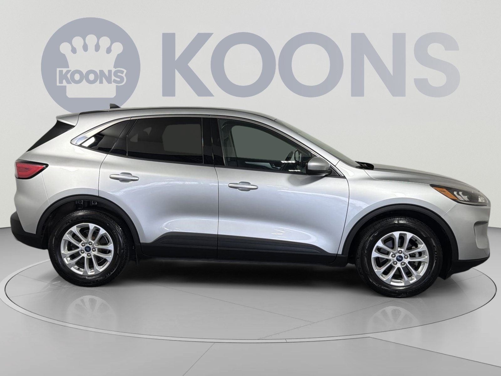 Used 2020 Ford Escape SE FWD image 8