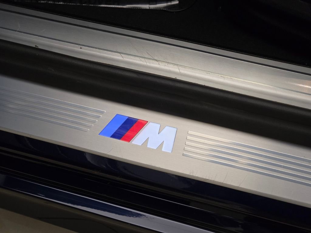 Used 2022 BMW 740i w/ M Sport Package image 34